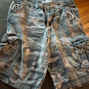 Urban Pipeline Green Camouflage Cargo Shorts